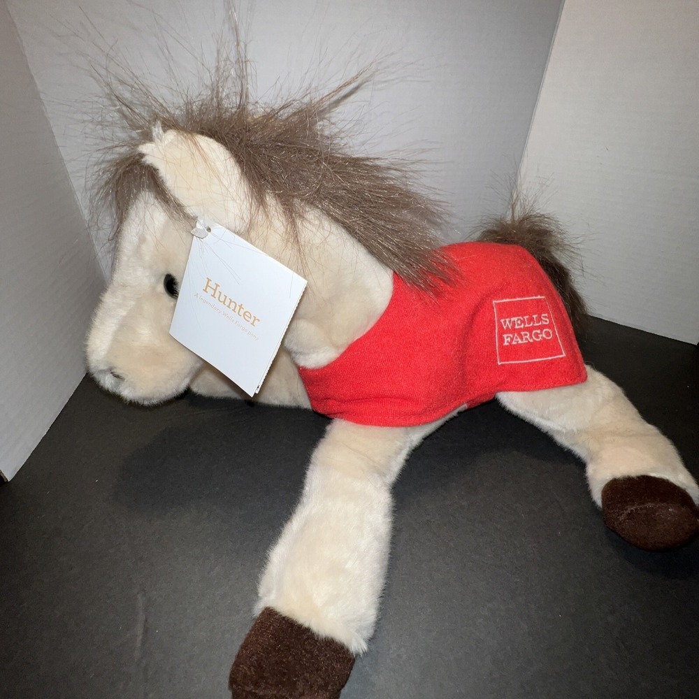 Wells Fargo Hunter Legendary Pony Plush Stuffed Animal Horse Red Blanket NWT